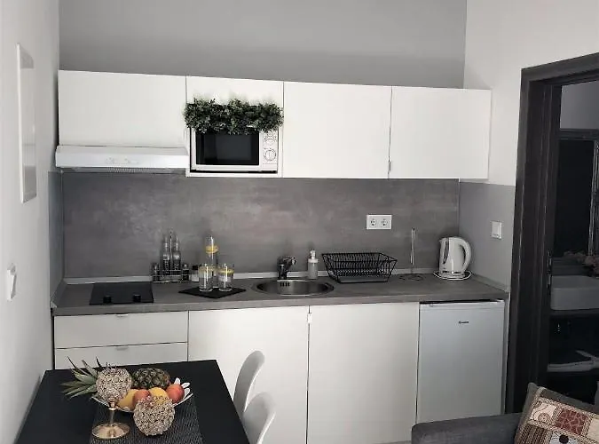 Jaki Apartment *