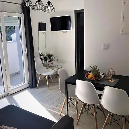 Jaki Apartman